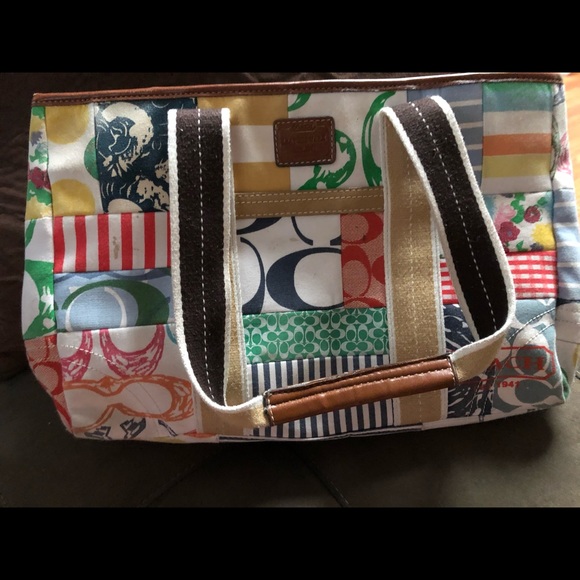 Coach Handbags - Large Coach tote